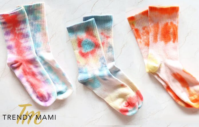 How to Tie Dye Socks - Video Included - Trendy Mami